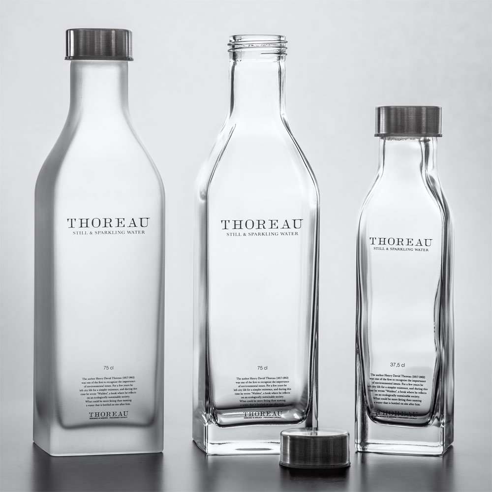Thoreau, flaskor i glas, frostad, klarglas, med skruvkork